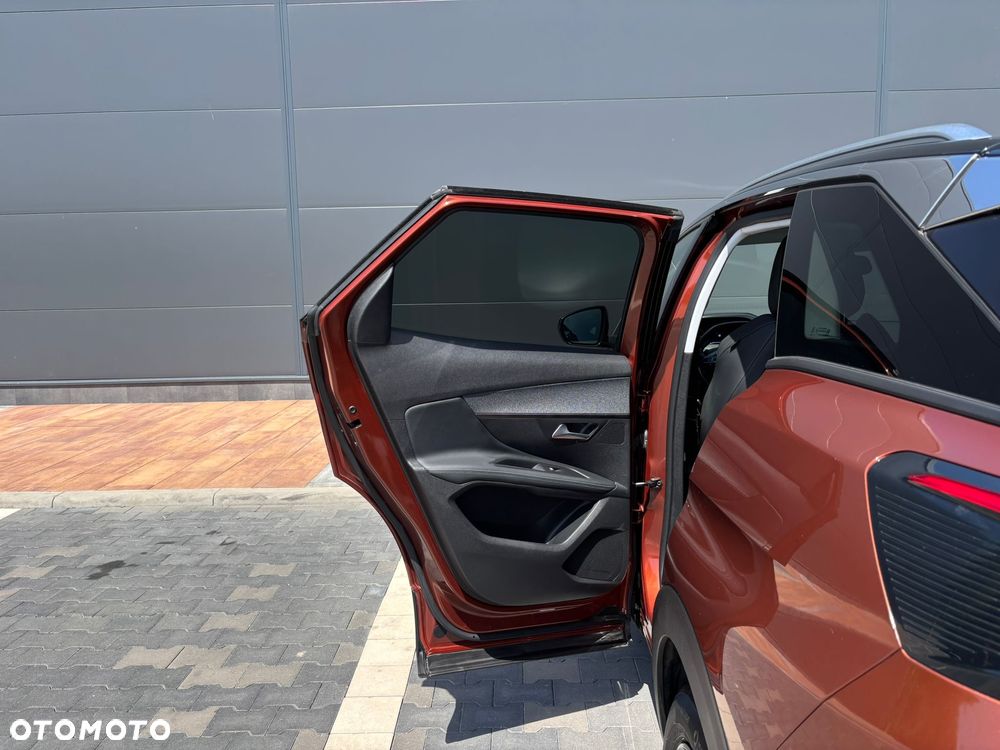 Peugeot 3008 1.5 BlueHDi Road Trip S&S EAT8 - 31