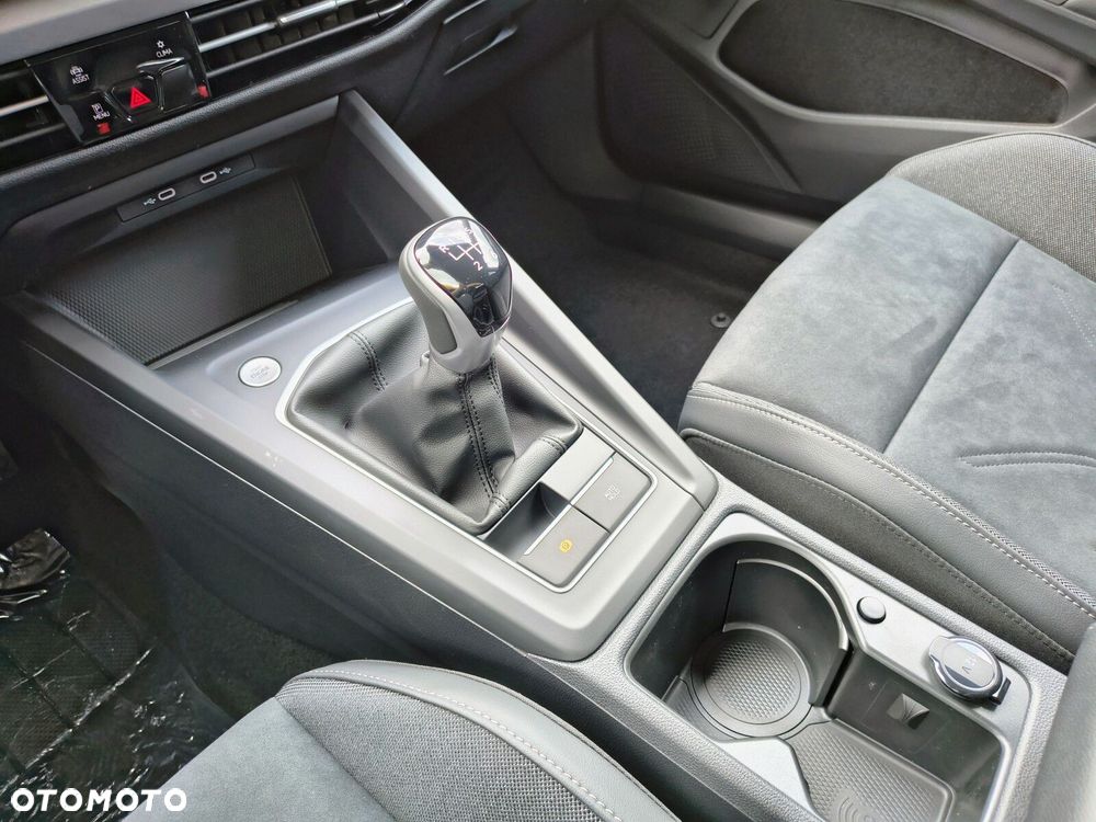 Volkswagen Golf Variant 1.5 TSI Business - 25