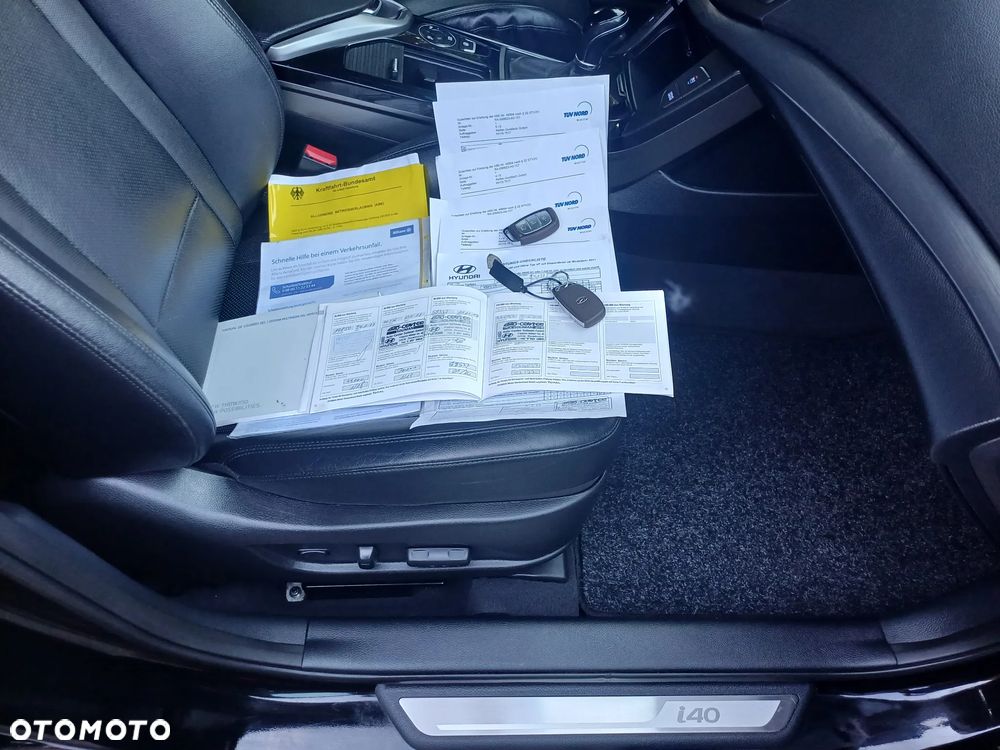 Hyundai i40 Kombi 1.7 CRDi DCT Premium - 8