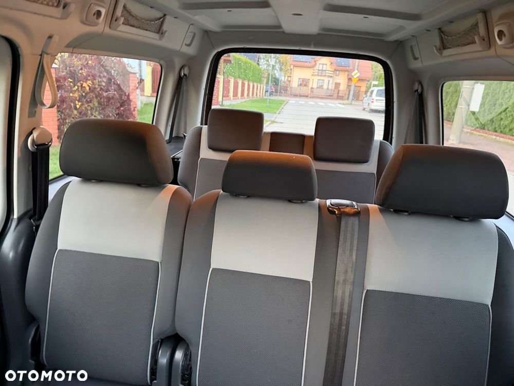 Volkswagen Caddy 1.6 (7-Si.) Edition 30 - 39