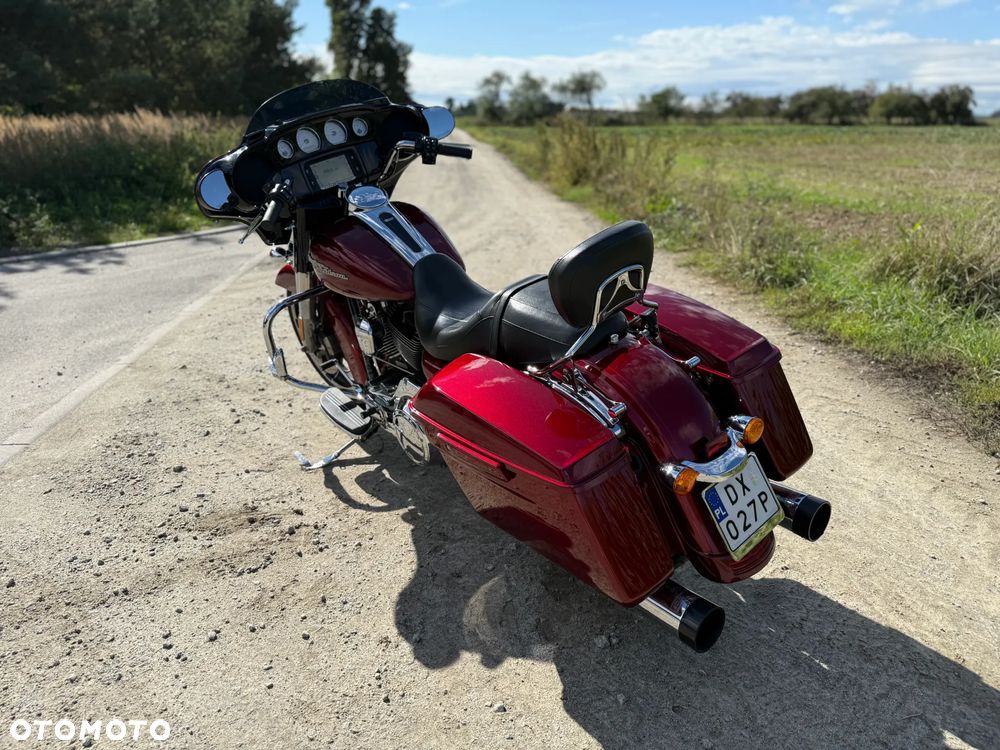 Harley-Davidson Touring Street Glide - 3
