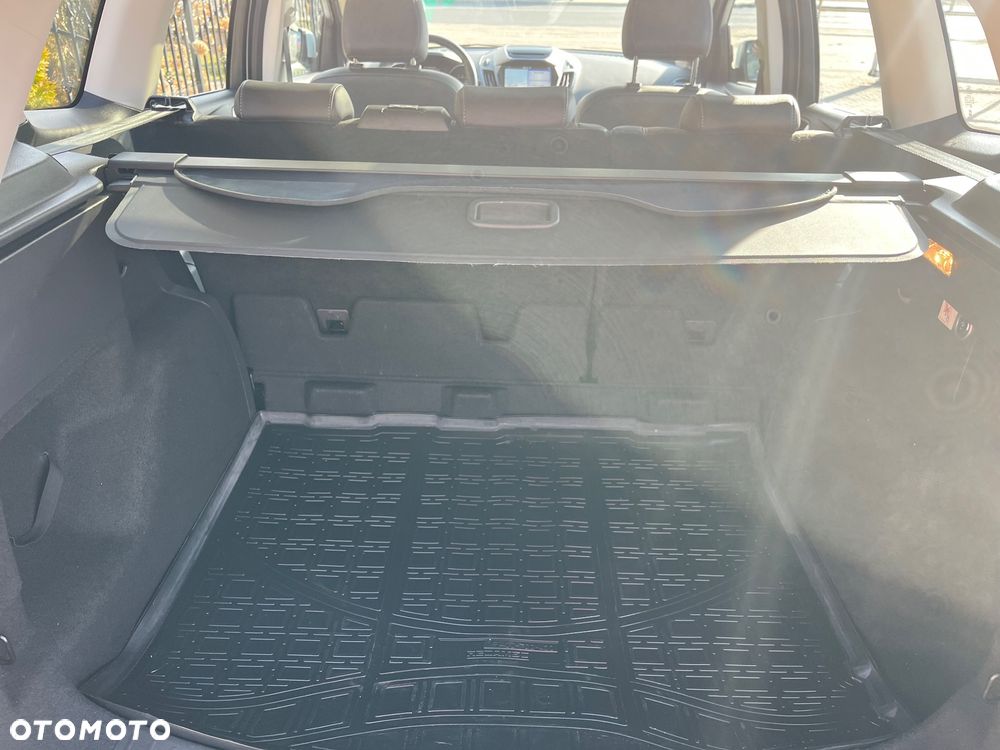 Ford Kuga 2.0 TDCi 4x2 Titanium - 21