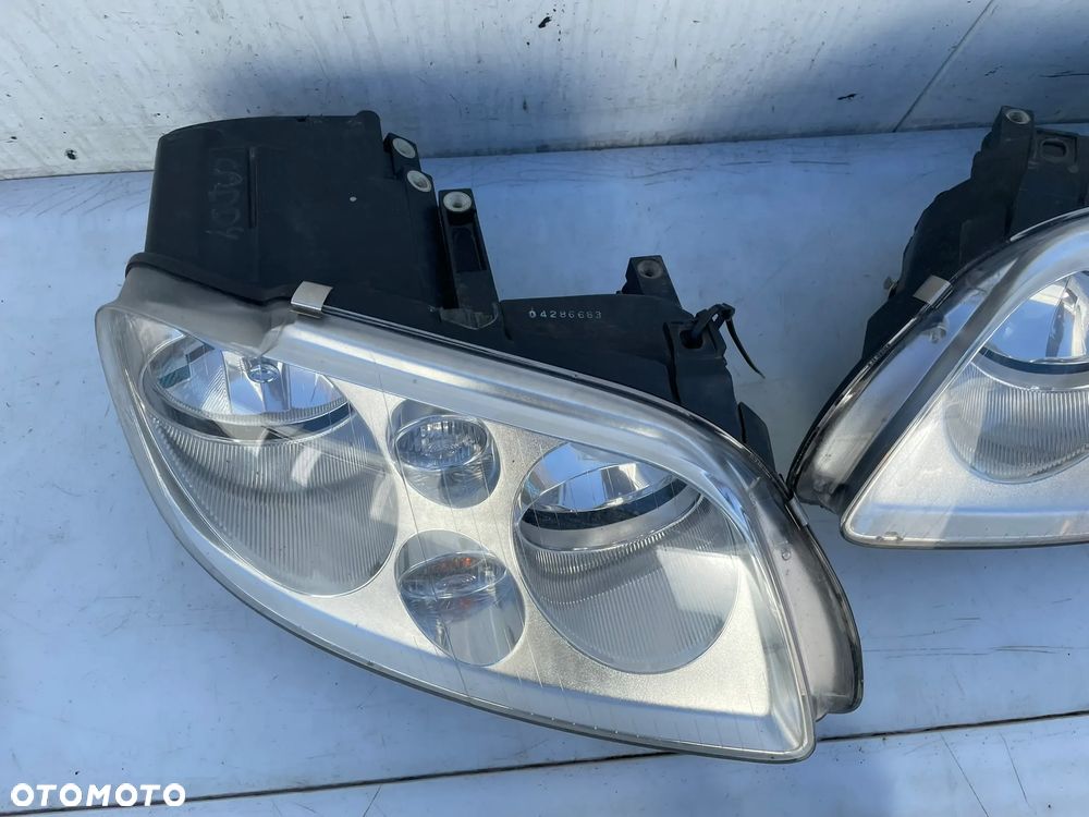 LAMPA LEWA PRAWA PRZÓD VW CADDY  VW TOURAN I - 3