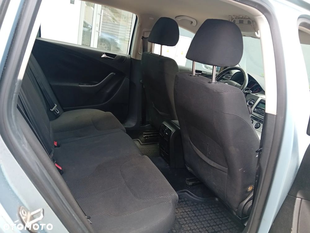 Volkswagen Passat 1.9 TDI Trendline - 9