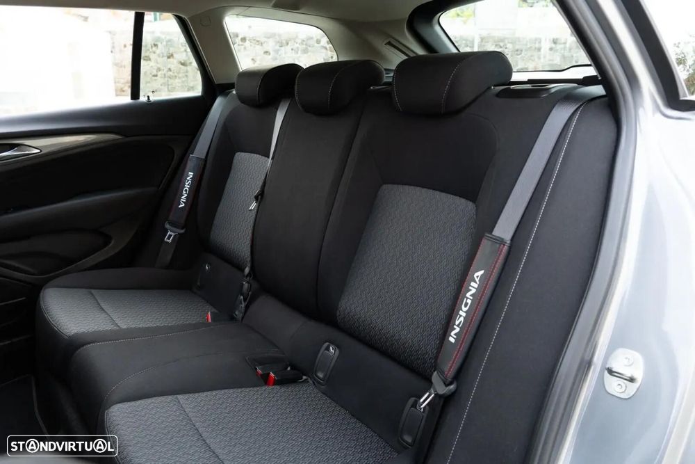 Opel Insignia Sports Tourer - 9
