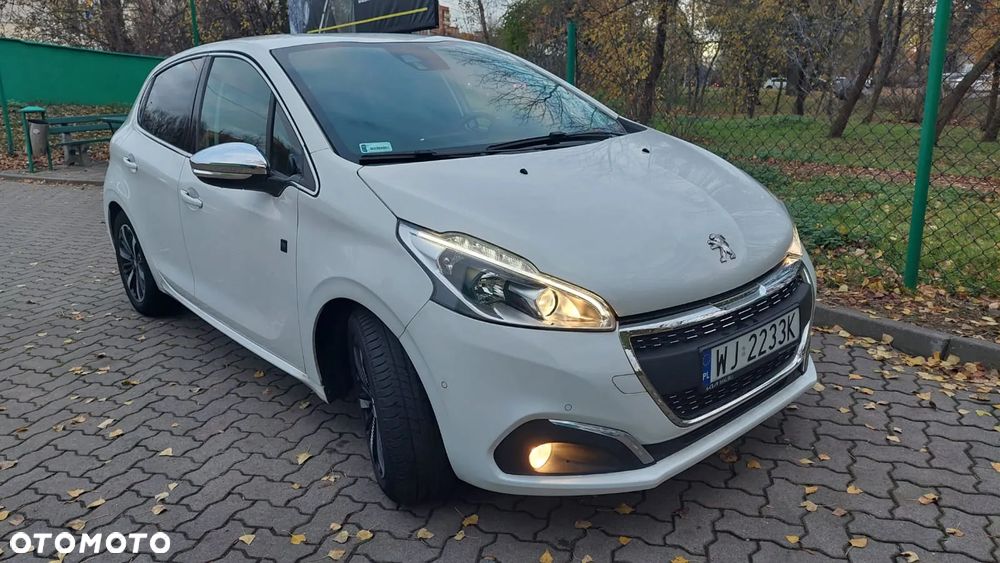 Peugeot 208 1.2 PureTech Allure S&S - 1