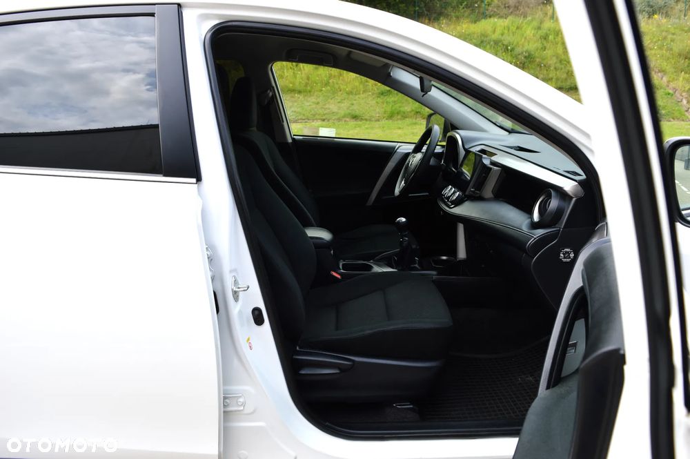 Toyota RAV4 2.0 D-4D Premium 4x2 - 11