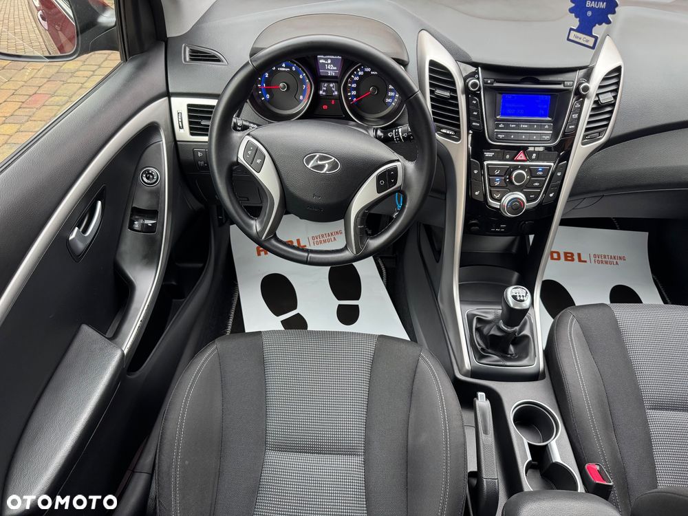 Hyundai i30 blue 1.4 Trend - 22