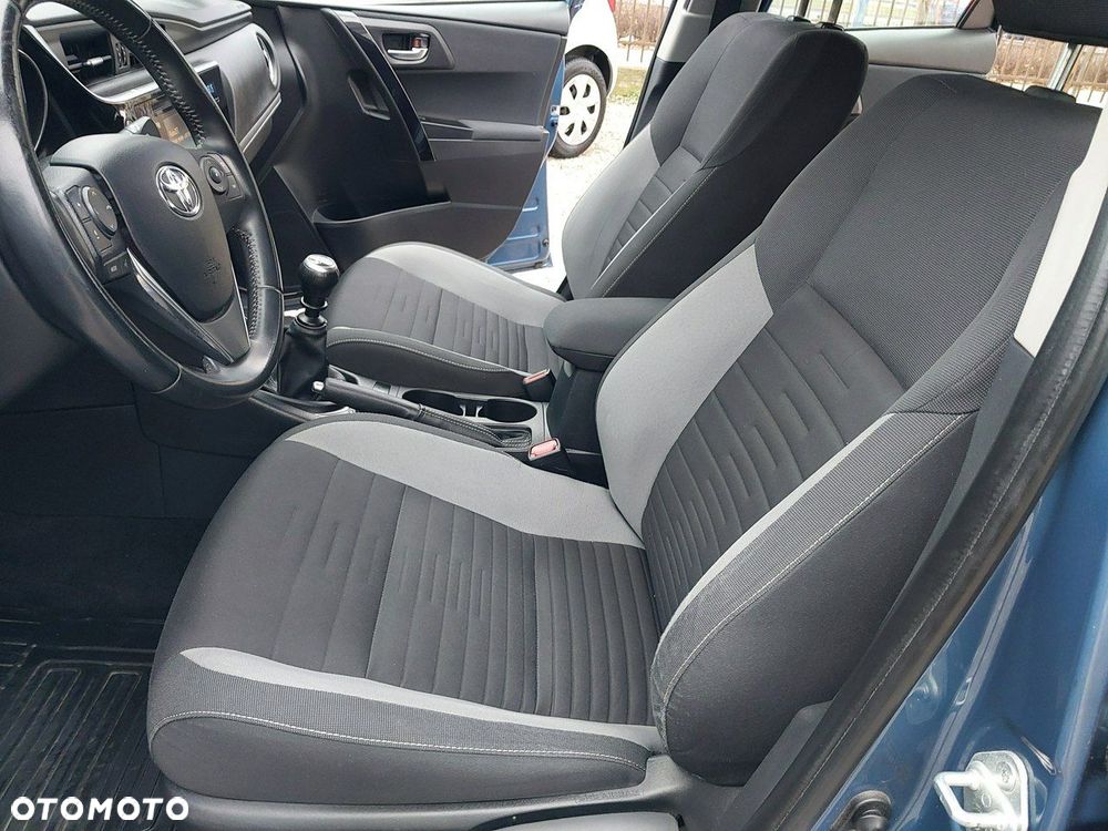 Toyota Auris 1.6 Premium - 20