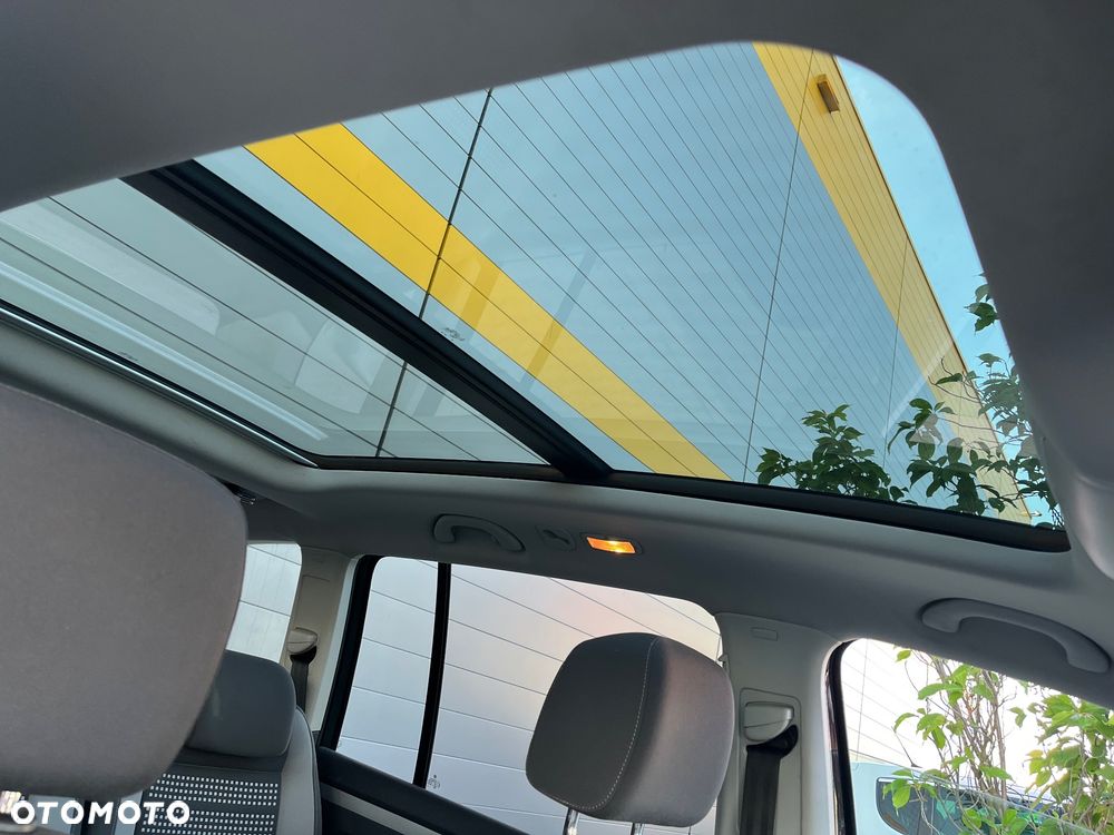 Volkswagen Touran 2.0 TDI DPF Life - 18