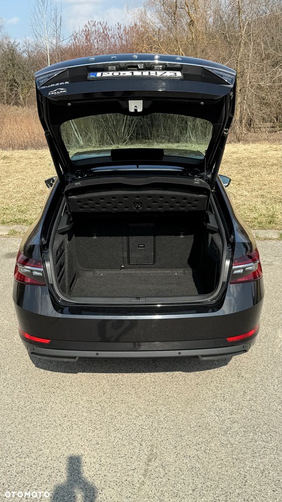 Skoda Superb 2.0 TDI SCR Style DSG - 9