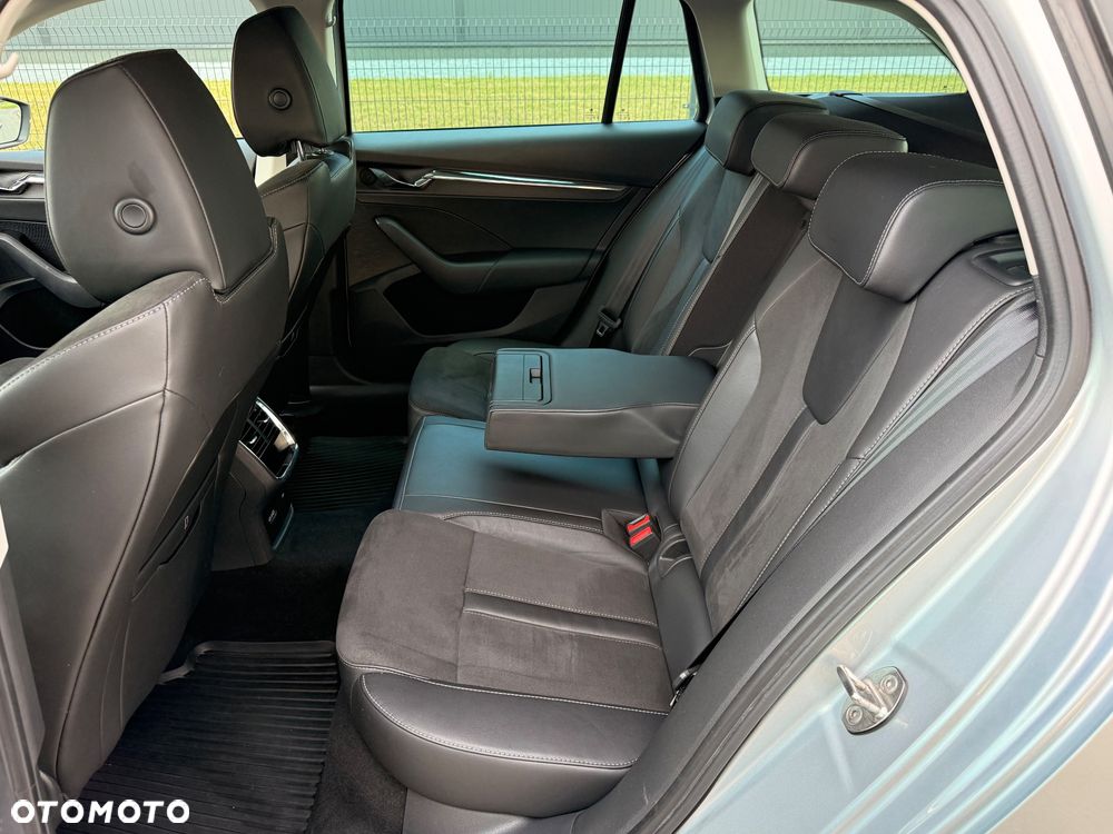 Skoda Octavia 2.0 TDI Ambition DSG - 27