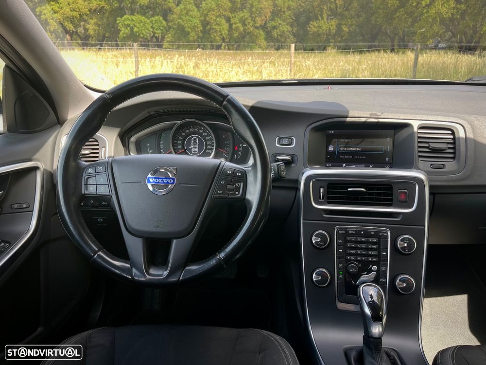 Volvo V60 DRIVe Geartronic Powershift Momentum - 16