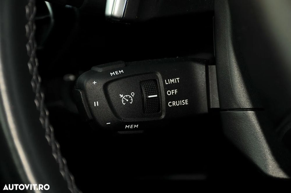 DS Automobiles DS 7 Crossback DS7 1.6 PureTech 180 S&S EAT8 RIVOLI - 32