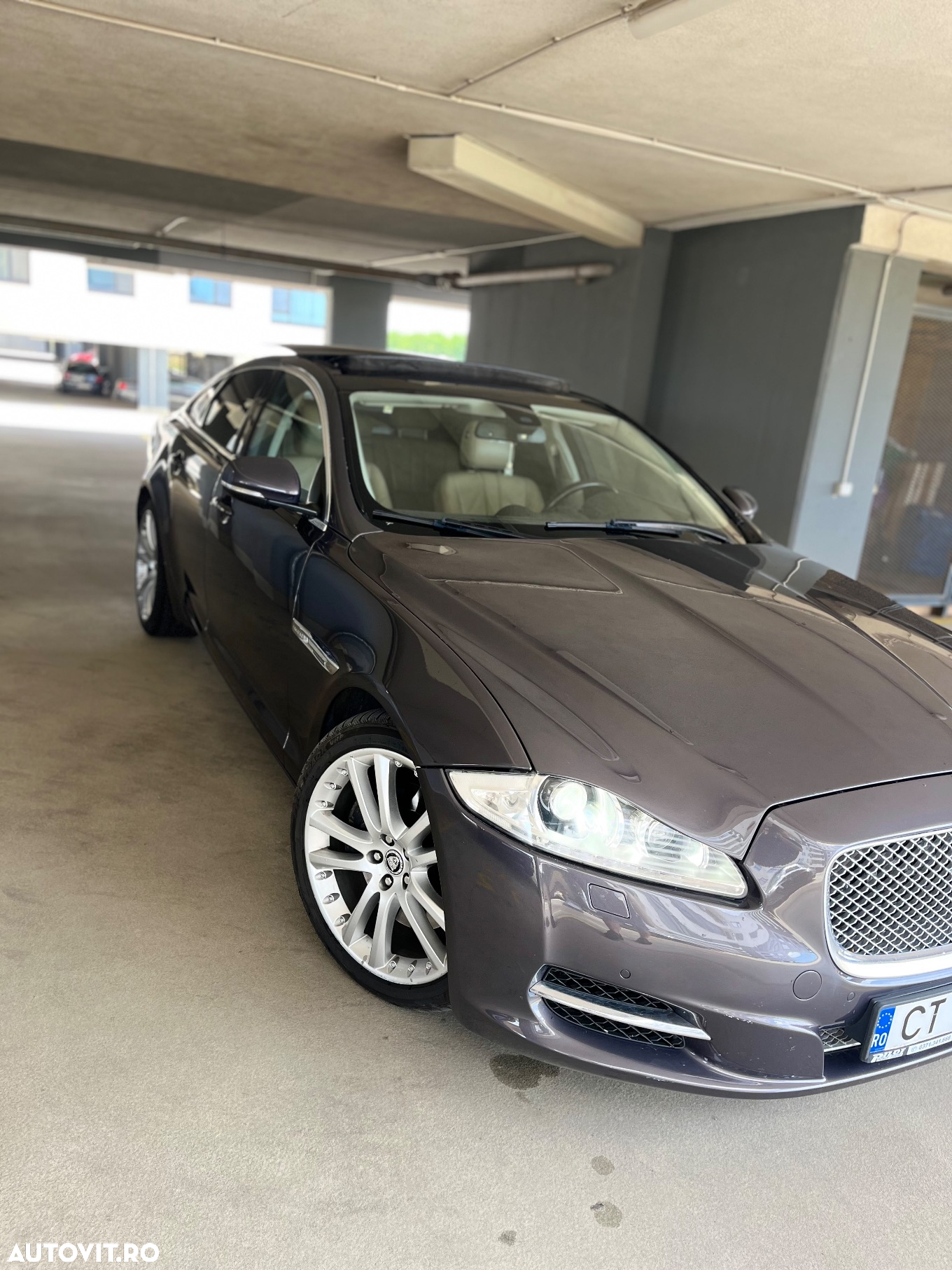 Jaguar XJ 3.0 V6 Premium Luxury Aut SWB - 24