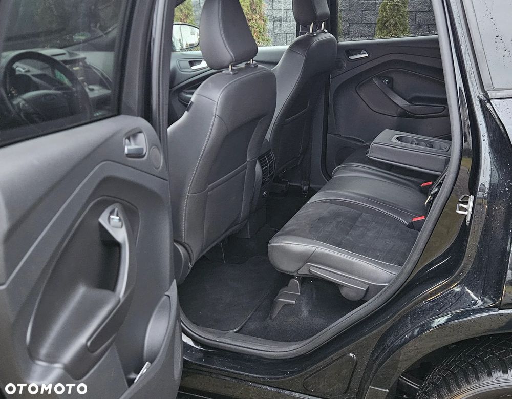 Ford Kuga 2.0 TDCi 4x4 ST-Line - 17