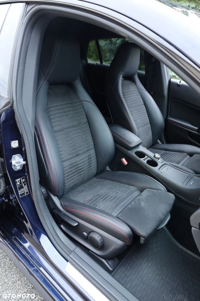 Mercedes-Benz CLA 200 (CDI) d 7G-DCT AMG Line - 17