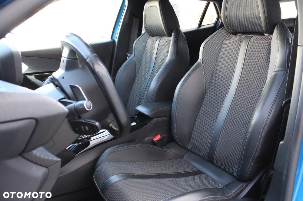 Peugeot 2008 - 10