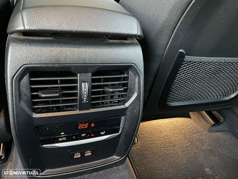 BMW 318 d Touring Auto - 34