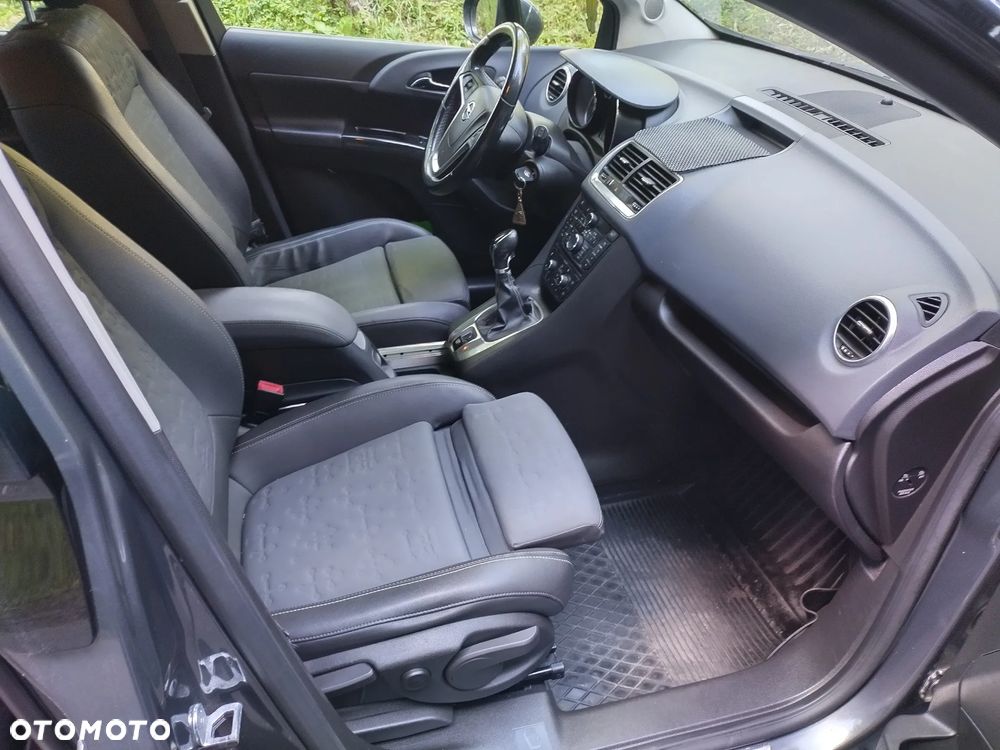 Opel Meriva 1.4 T Cosmo - 11