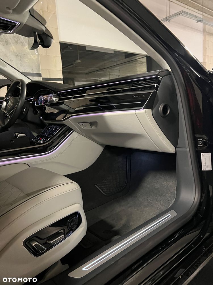 Audi A8 55 TFSI quattro tiptronic - 26
