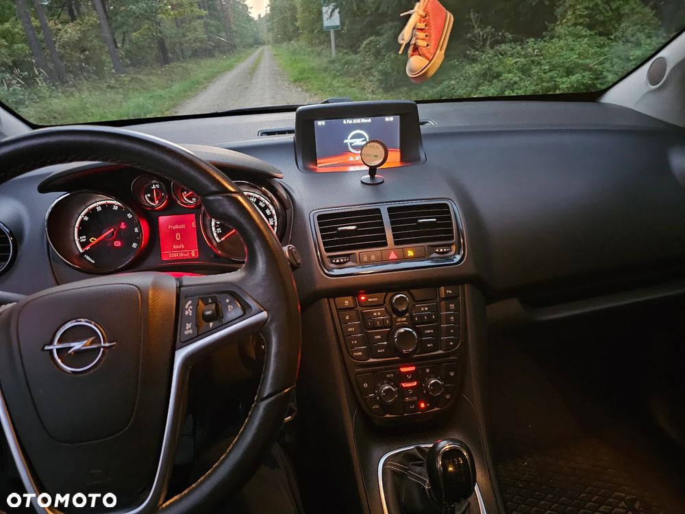Opel Meriva - 14