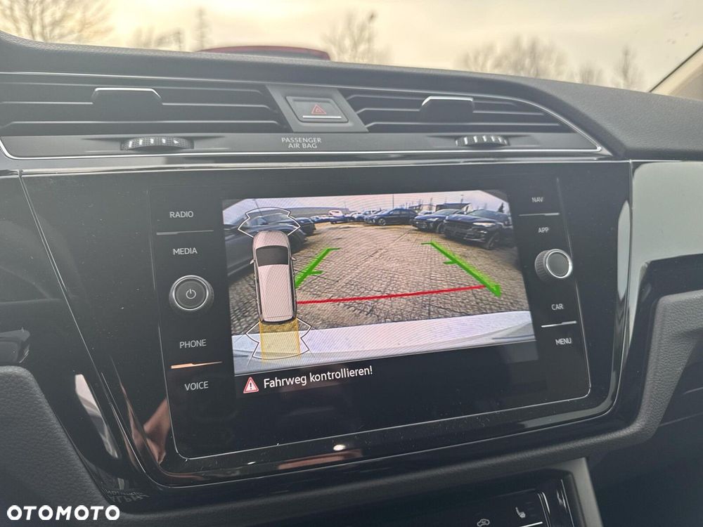 Volkswagen Touran 1.5 TSI EVO Comfortline Plus DSG - 16