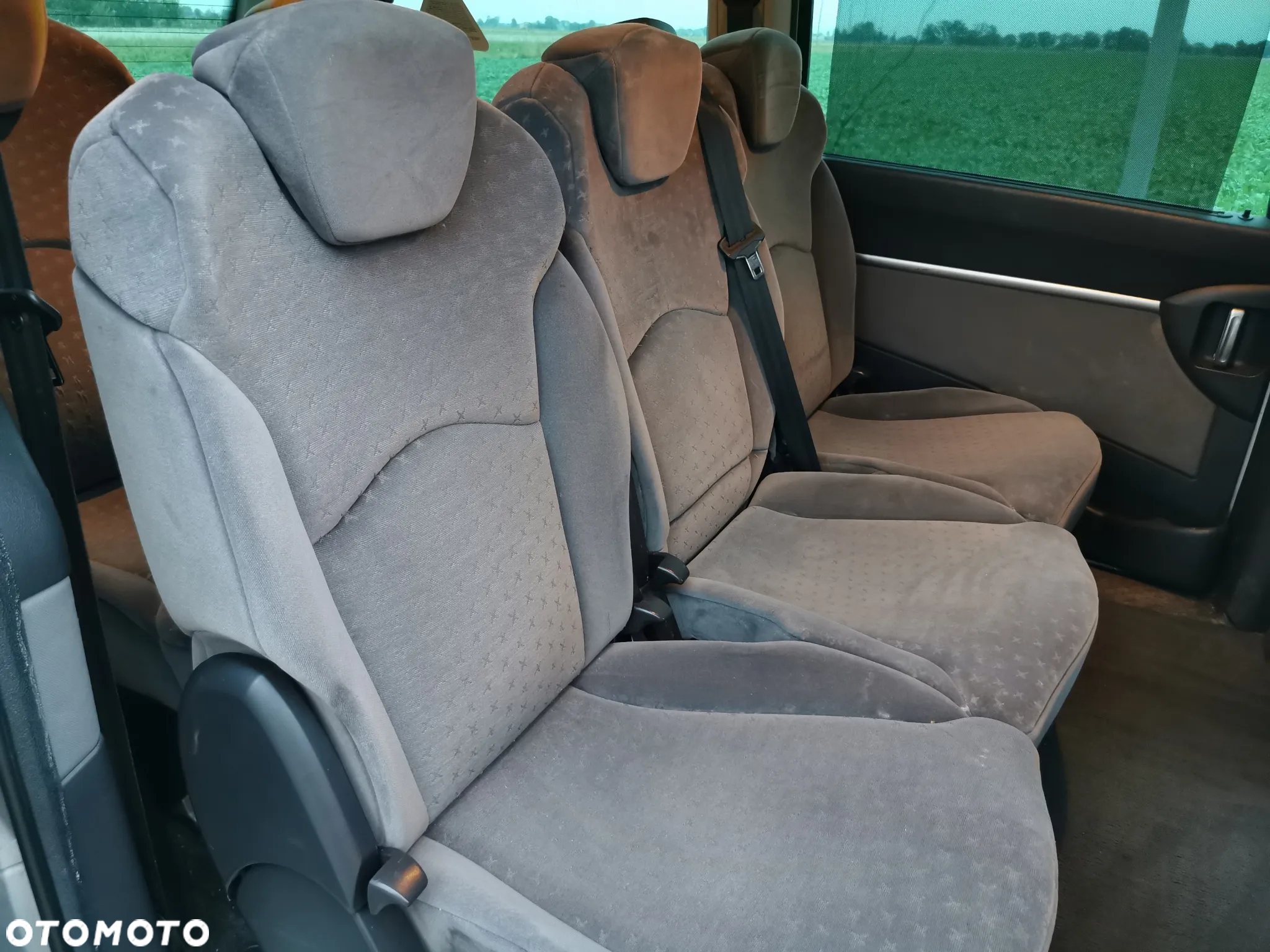 Peugeot 807 2.2 ST - 7