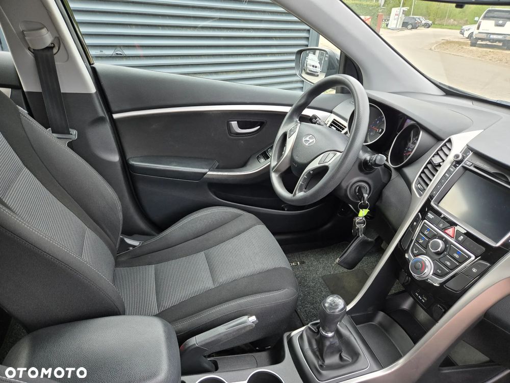 Hyundai i30 - 21