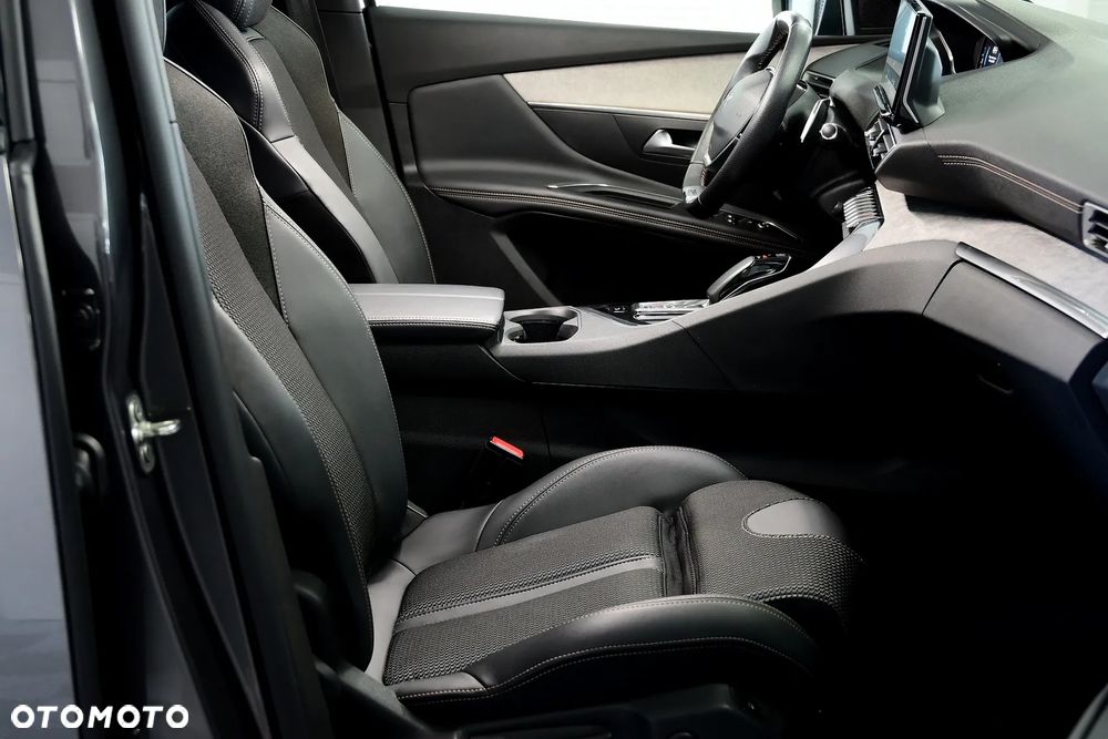 Peugeot 3008 1.6 PureTech Hybrid4 PHEV GT S&S EAT8 - 22