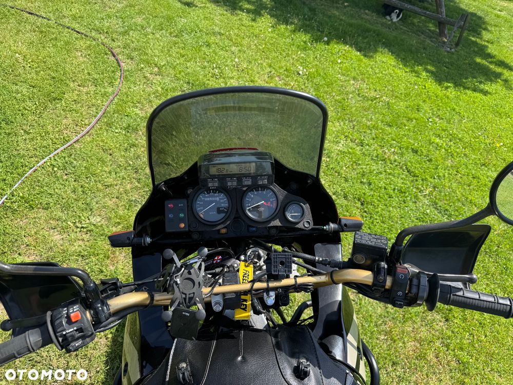 Honda XRV - 7
