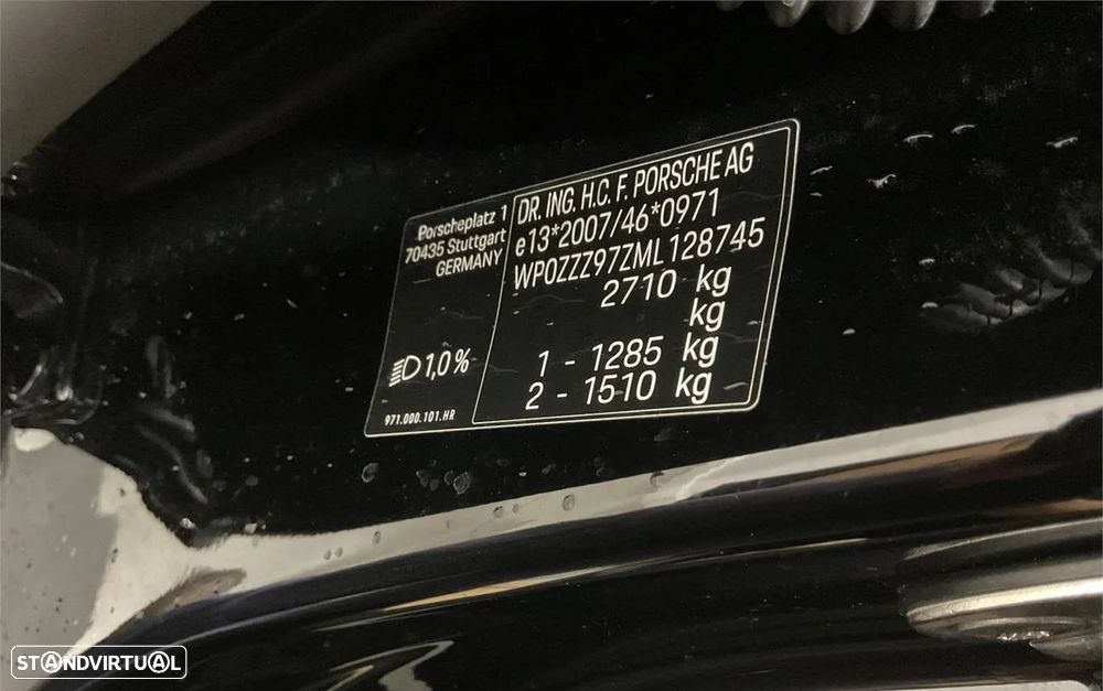 Porsche Panamera 4 E-Hybrid - 17