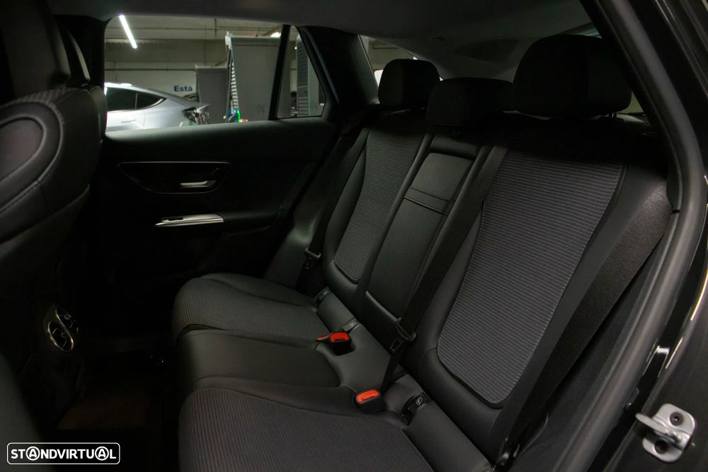 Mercedes-Benz GLC 300 e 4Matic 9G-TRONIC Avantgarde Advanced - 7
