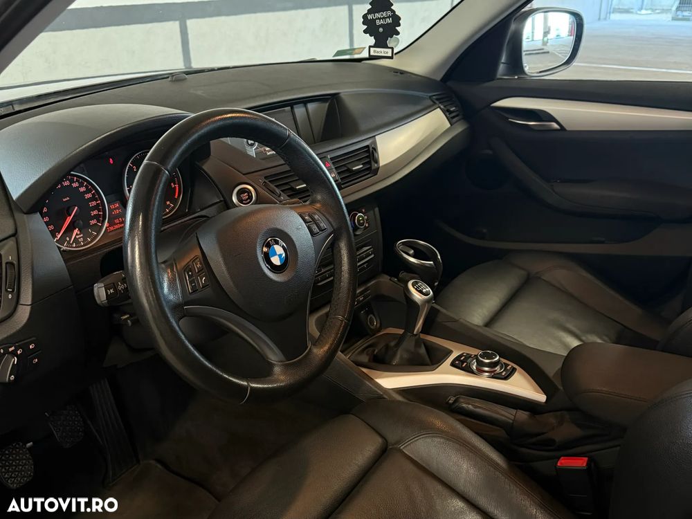 BMW X1 xDrive18d xLine - 17