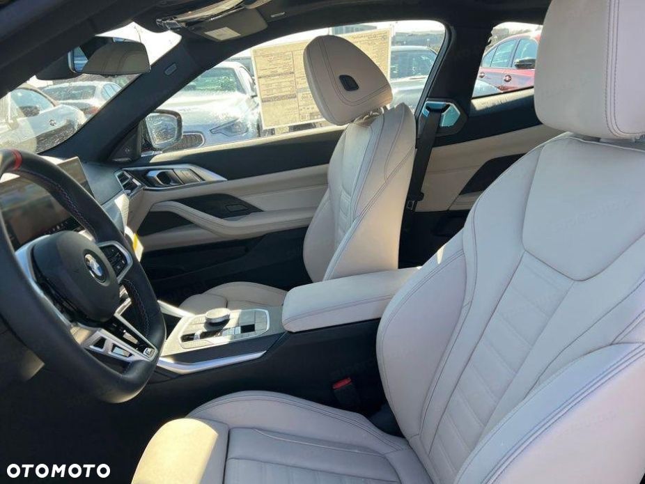 BMW Seria 4 M440i xDrive mHEV - 9