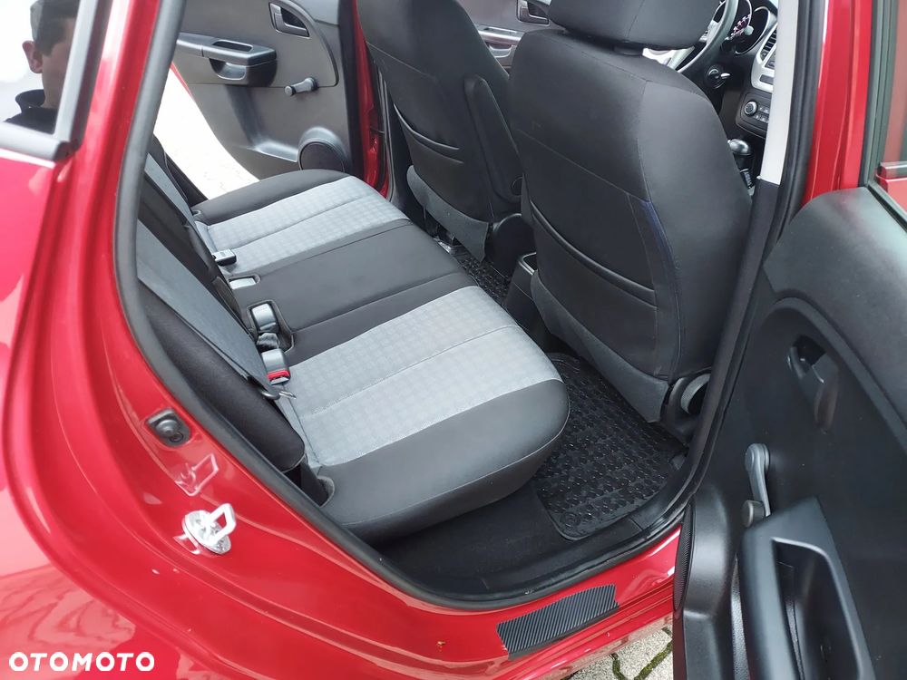 Kia Venga 1.6 L - 12
