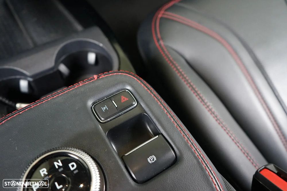 Ford Mustang Mach-E - 32