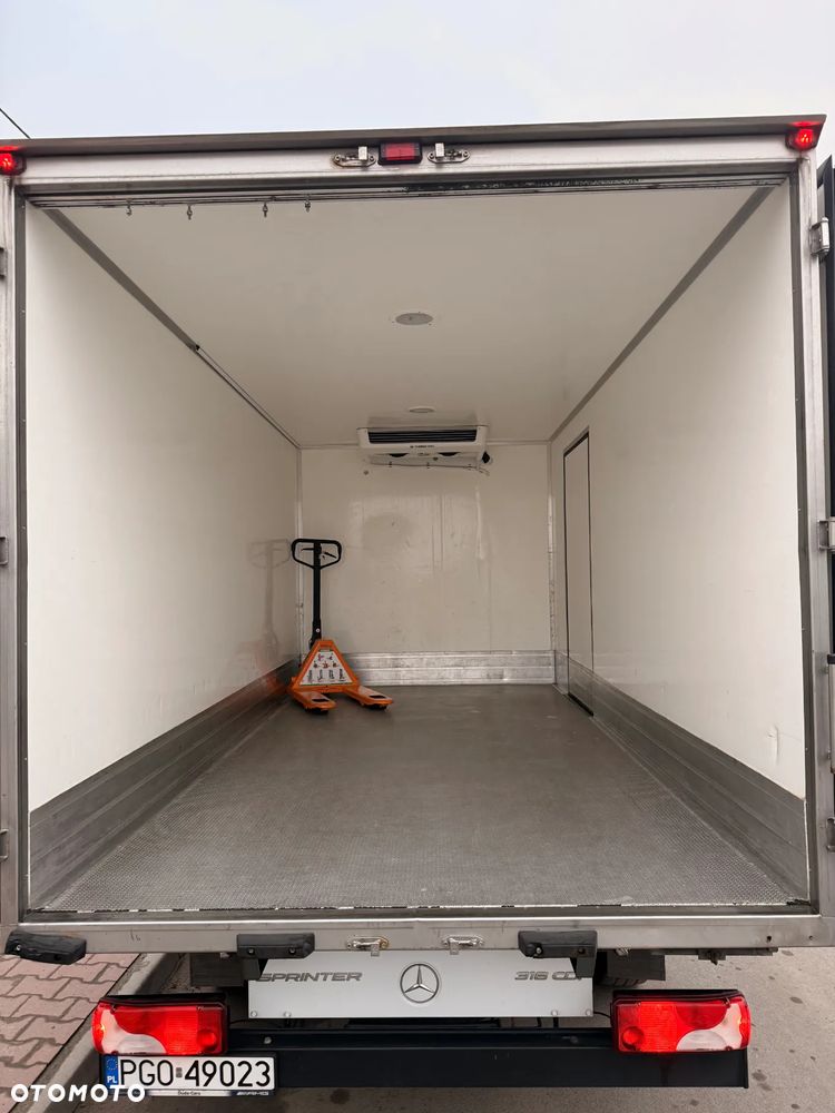 Mercedes-Benz SPRINTER - 8