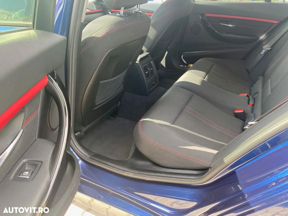 BMW Seria 3 330i xDrive AT Sport Line - 6