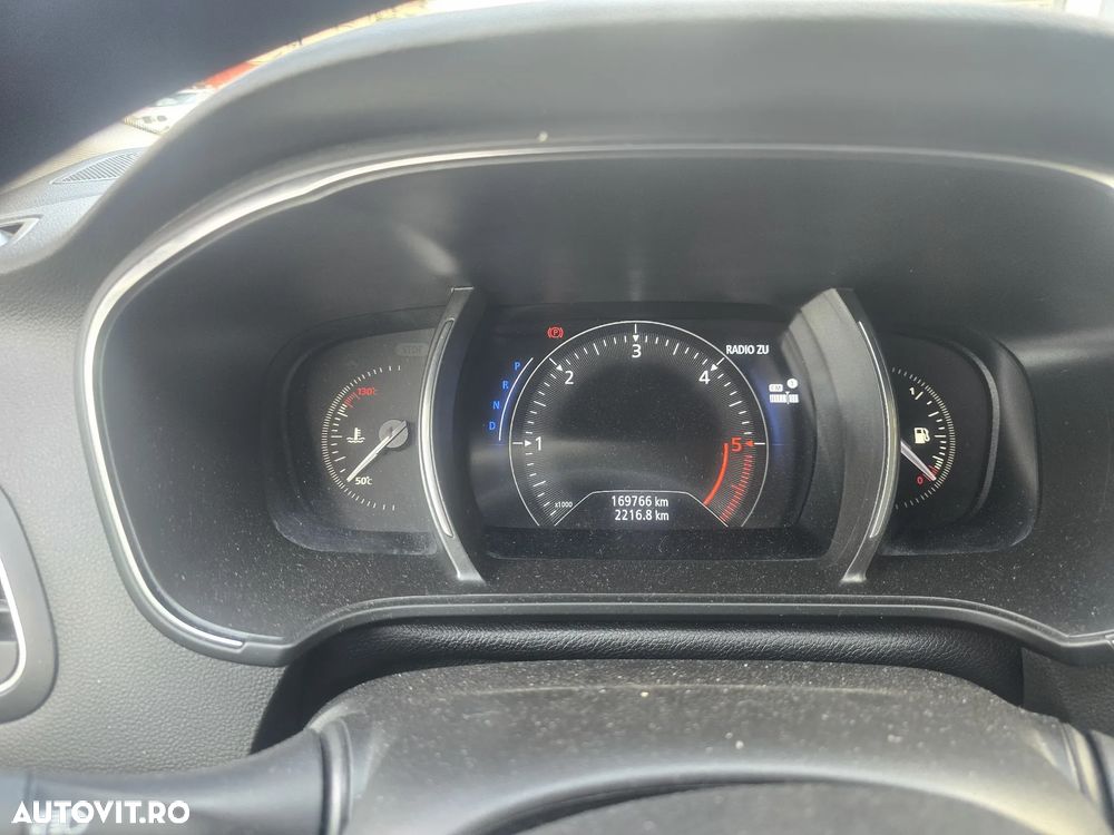 Renault Megane - 5