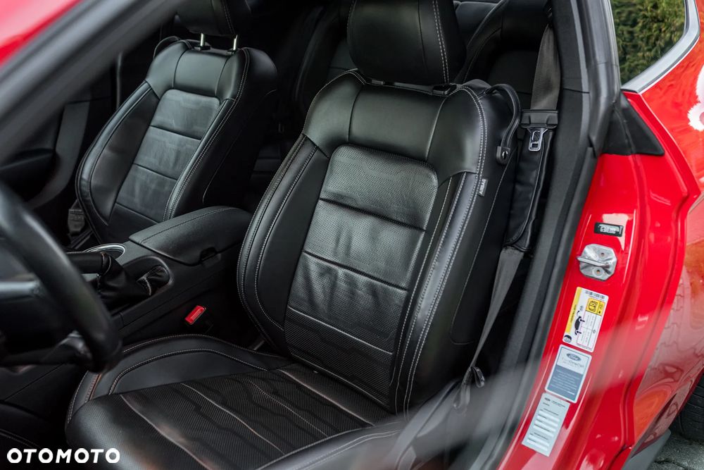 Ford Mustang 5.0 V8 GT - 16