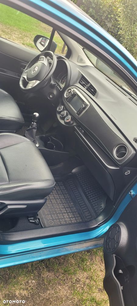 Toyota Yaris 1.33 Premium - 14