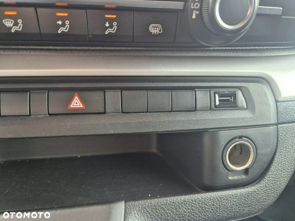 Opel Vivaro - 19