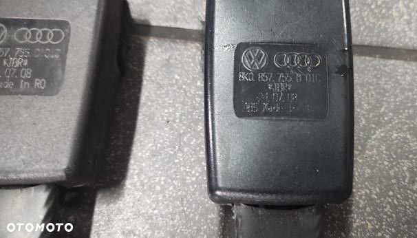 Wpiecie Zapinka Pasa prawa lewa audi AUDI A4 B8  8K0857755D - 2