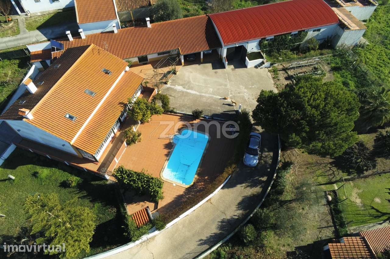 Quinta com 2 hectares, piscina, picadeiro e cavalariça - Santarém - Grande imagem: 5/60