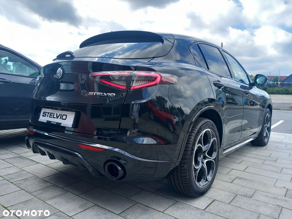Alfa Romeo Stelvio 2.0 Turbo Veloce Q4 - 13