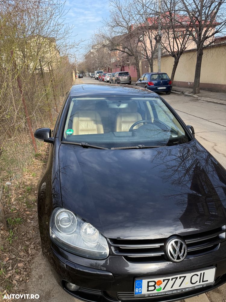 Volkswagen Golf 1.9 TDI DSG Individual - 3