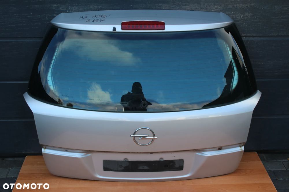 KLAPA BAGAŻNIKA OPEL ASTRA H KOMBI Z157