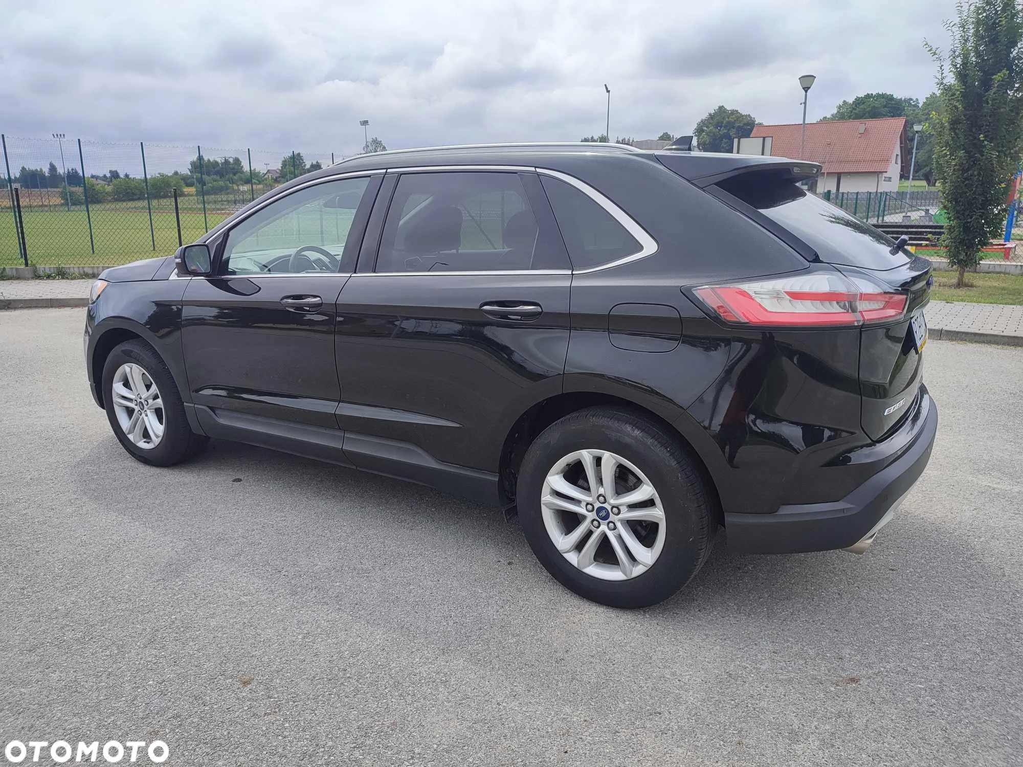 Ford Edge - 8