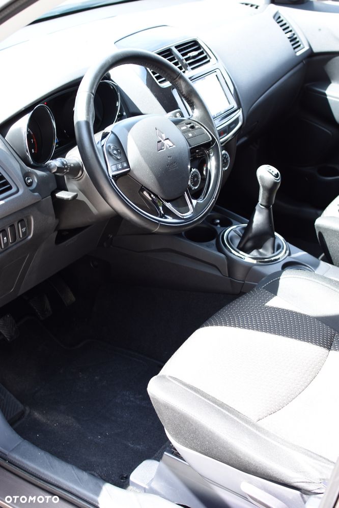 Mitsubishi ASX 1.6 Instyle AS&G - 28